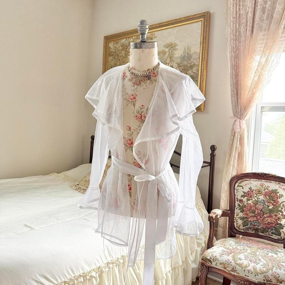 80s Cinema Etoile white ruffle tie front wrap top size small - Picture 2 of 6